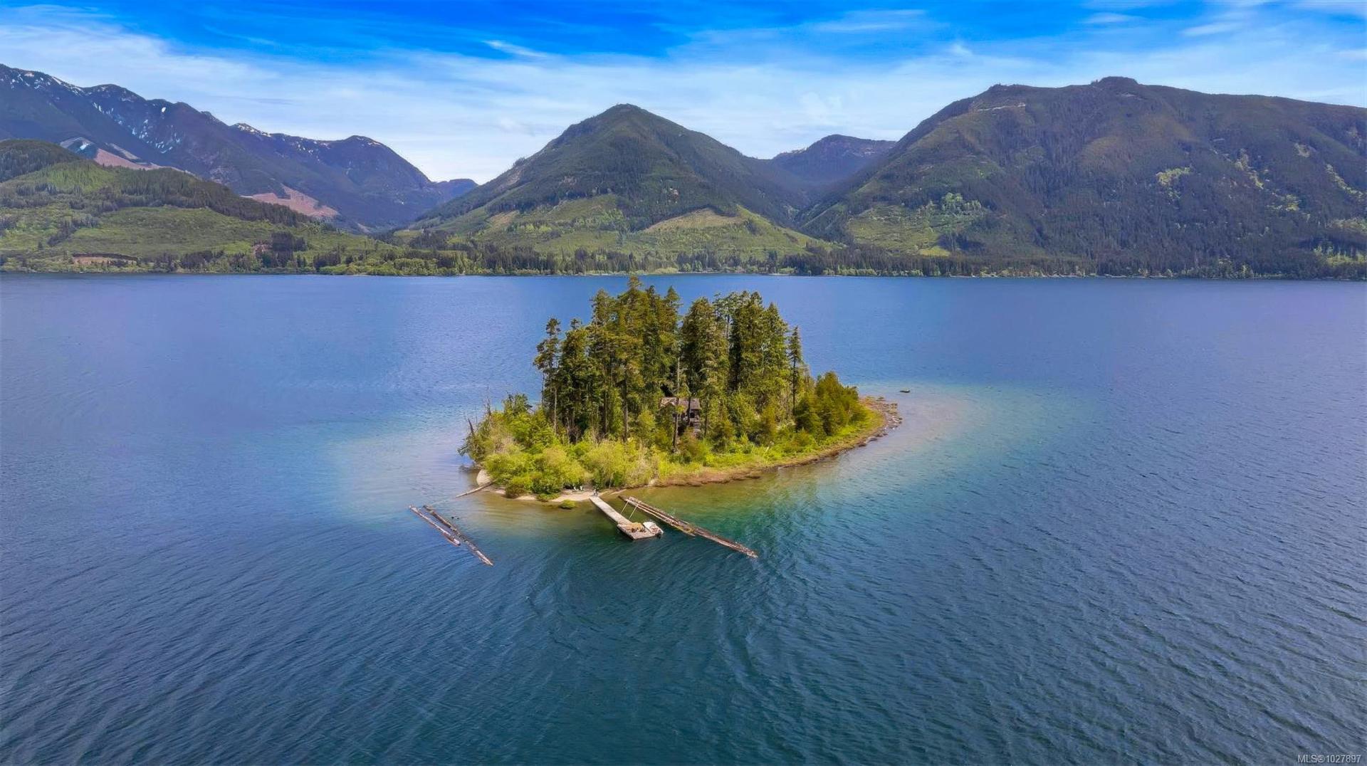 Cedarwood Island – Private island in British Columbia, Canada